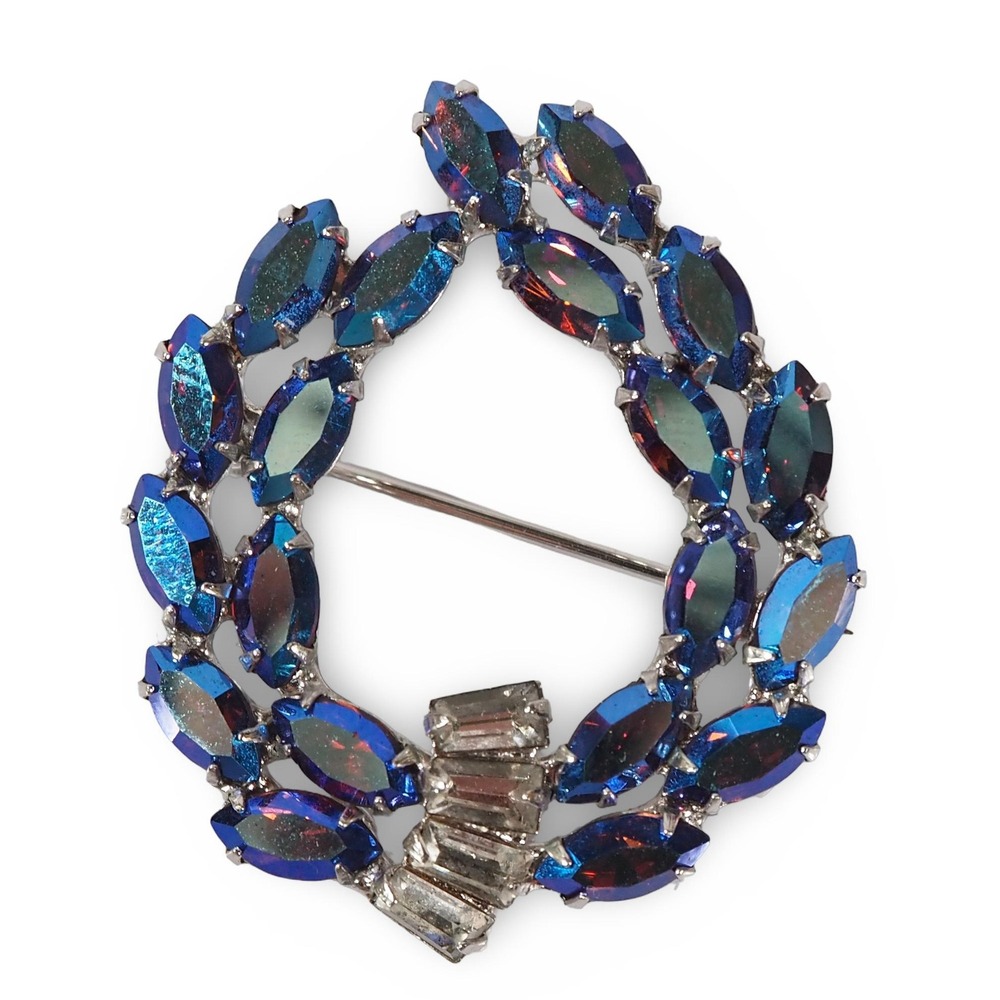 B David Vintage Blue Crystal Rhinestone Wreath Brooch Pin Aurora Borealis Silver